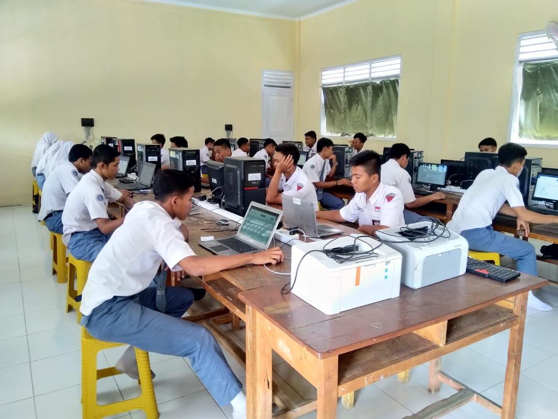 Simulasi II (Gladi Bersih) UNBK di SMK At-Thoat Berjalan Lancar Simulasi II (Gladi Bersih) UNBK di SMK At-Thoat Berjalan Lancar